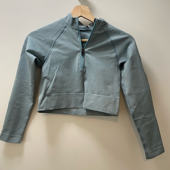 Tala Aster Crop Top - Picture 5 of 7